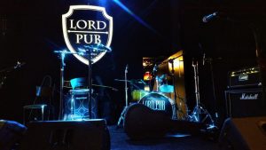 lord_pub_palco