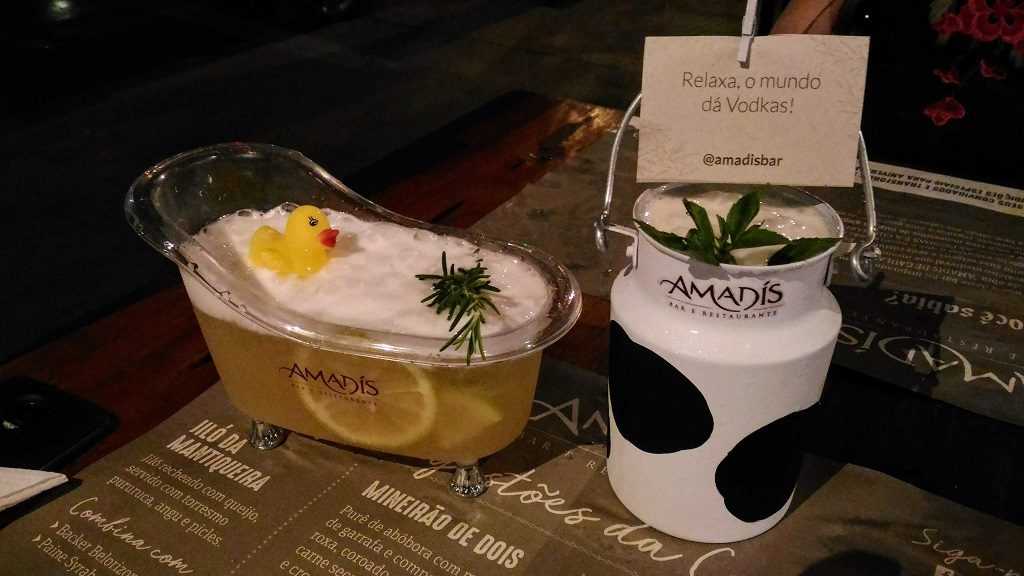 amadis-bar-restaurante-drinks