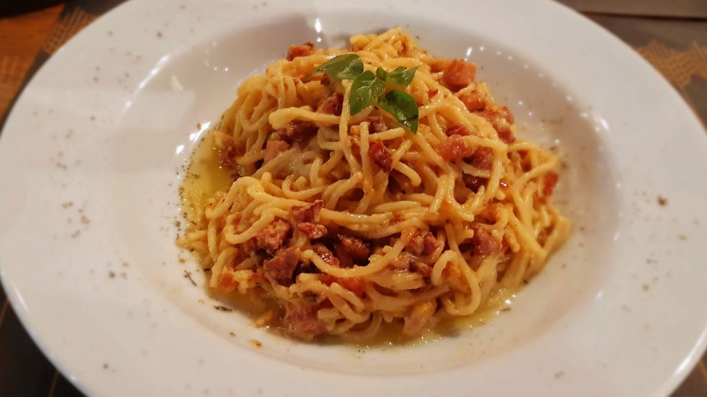 fornazzo-casa-massas-spaghetti-carbonara