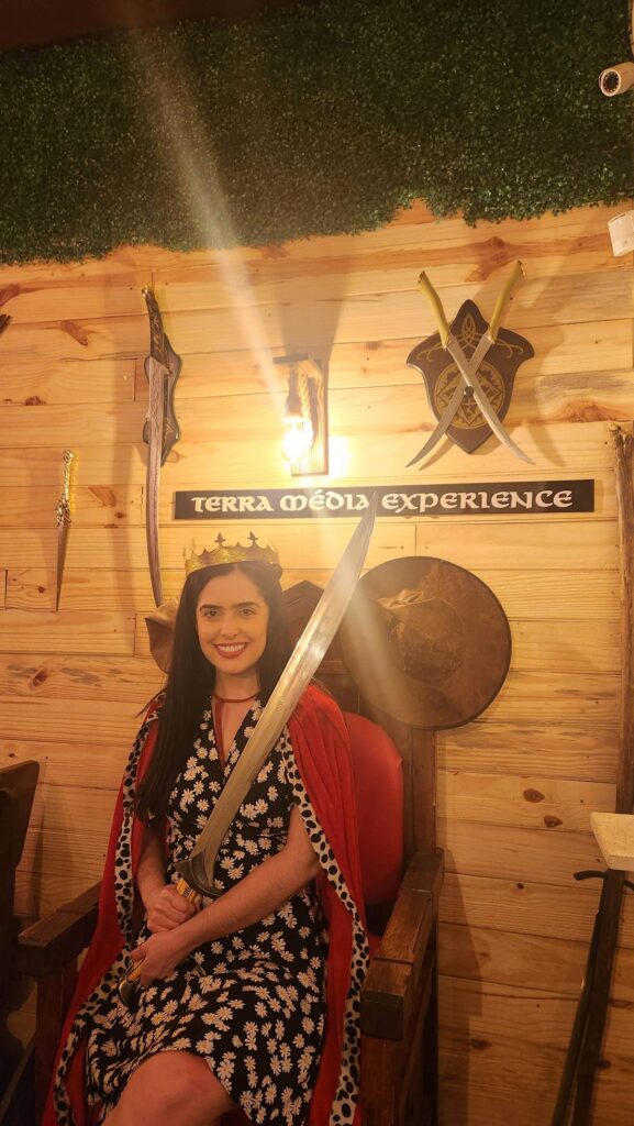 terra-media-experience-trono